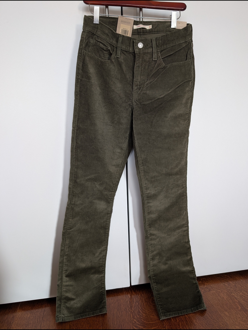 Levi's Women's Green Corduroy Straight Cut Plants Size 4 27w